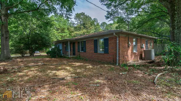 Bogart, GA 30622,182 N Burson