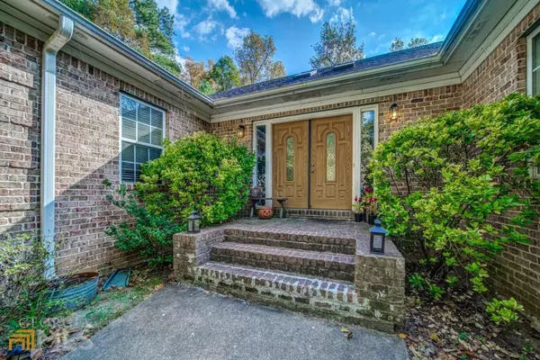 255 Sperin RD, Ball Ground, GA 30107