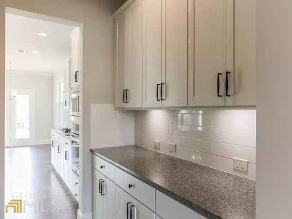 Acworth, GA 30101,90 Citrine WAY