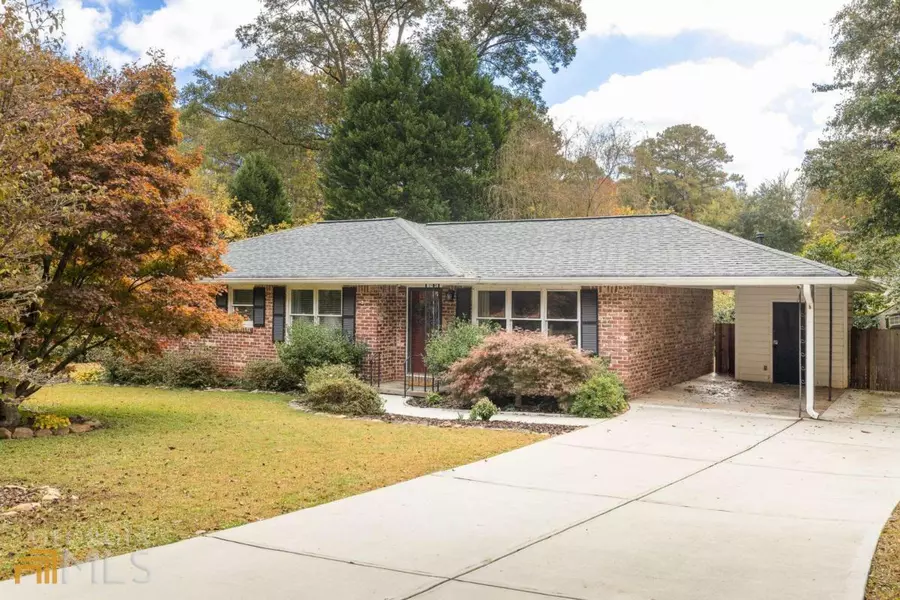 2485 Wood Trail, Decatur, GA 30033