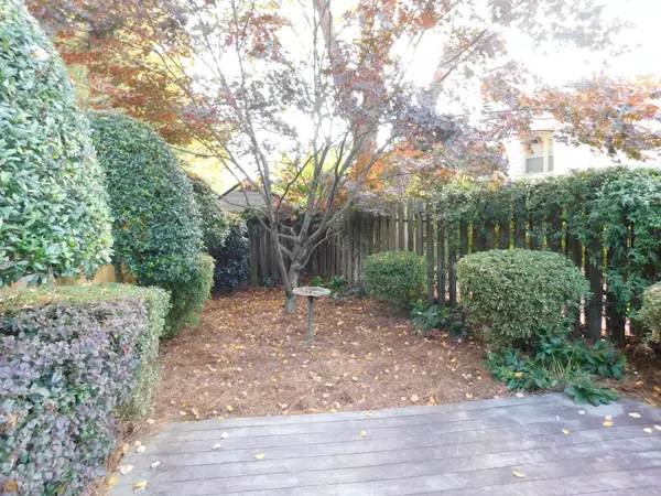 Sandy Springs, GA 30350,340 Forestgate CT