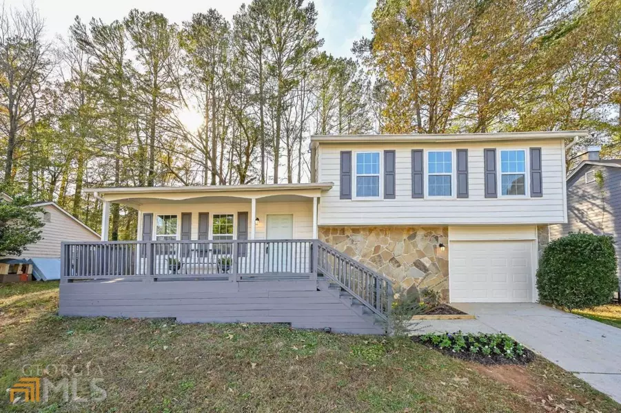 5656 La Fleur TRL, Lithonia, GA 30038