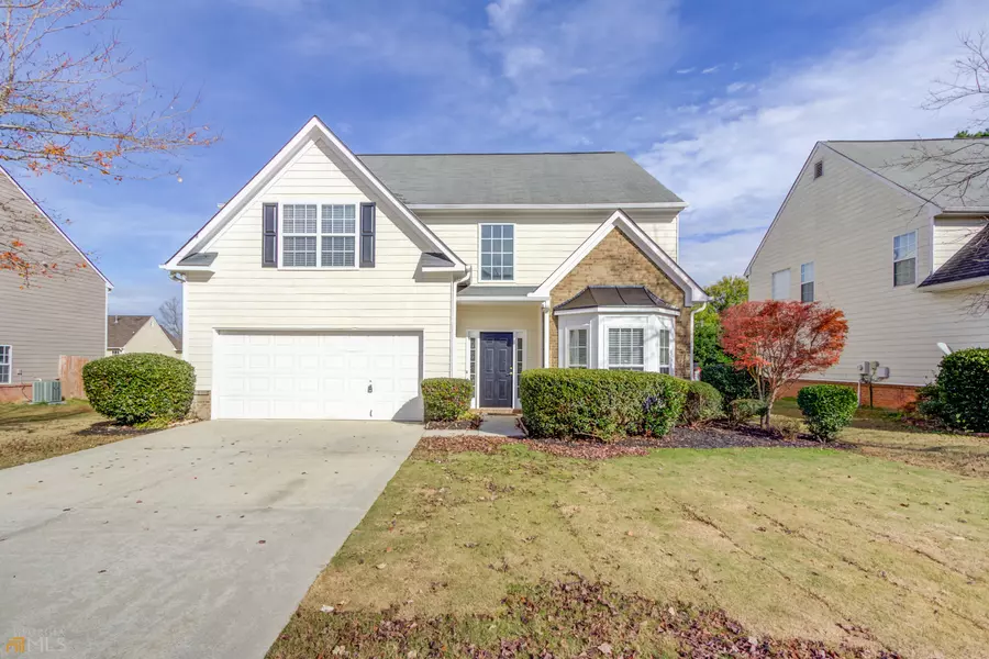 3256 Shady Valley LN, Loganville, GA 30052