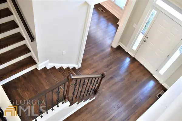 Suwanee, GA 30024,930 Lakefaire LNDG