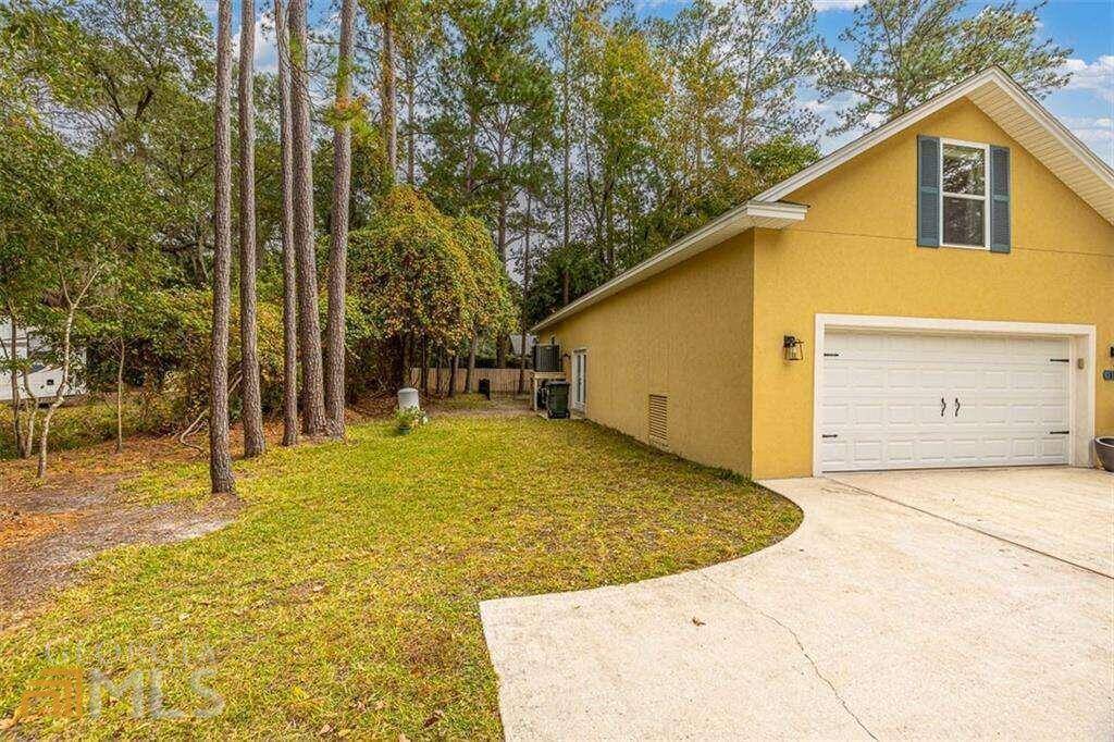 Brunswick, GA 31525,113 Sutherland DR