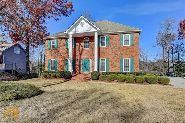 305 Falcon Creek, Suwanee, GA 30024