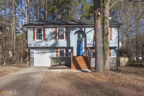 230 Woodhue Forest, College Park, GA 30349