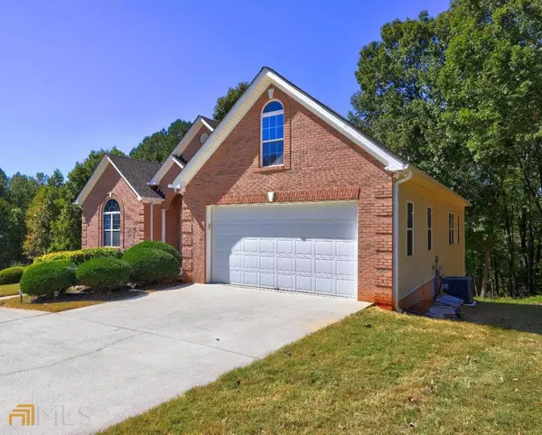 560 Clearbrook DR,  Covington,  GA 30016
