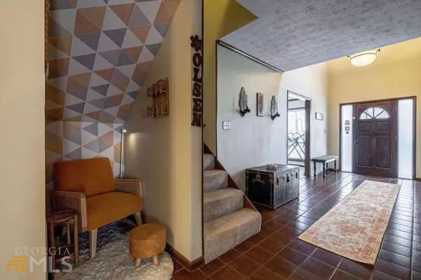 Roswell, GA 30076,9040 Martin RD