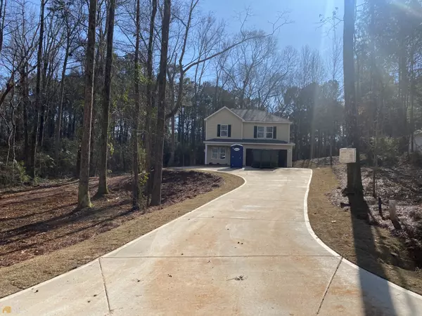 208 Runaway Lake, Griffin, GA 30224