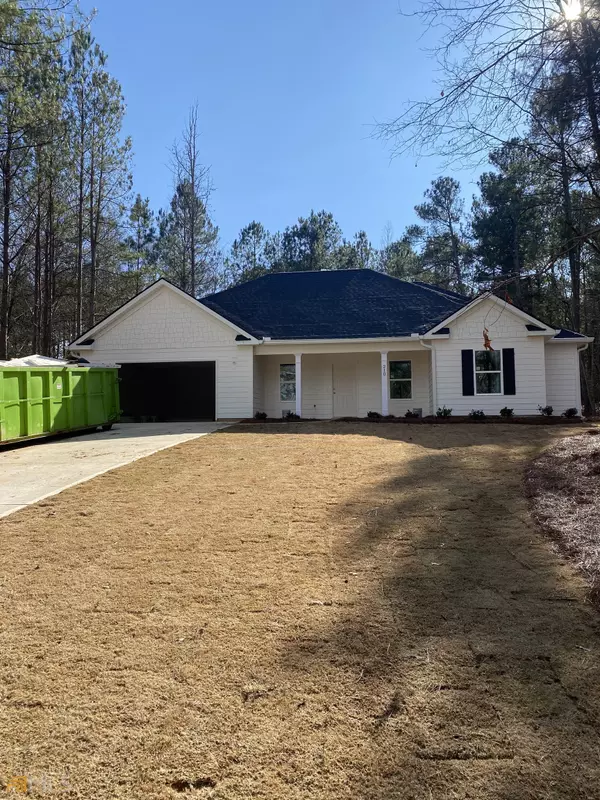 210 Runaway Lake, Griffin, GA 30224