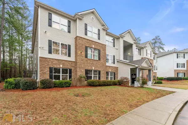 8102 Fairington Village, Lithonia, GA 30038