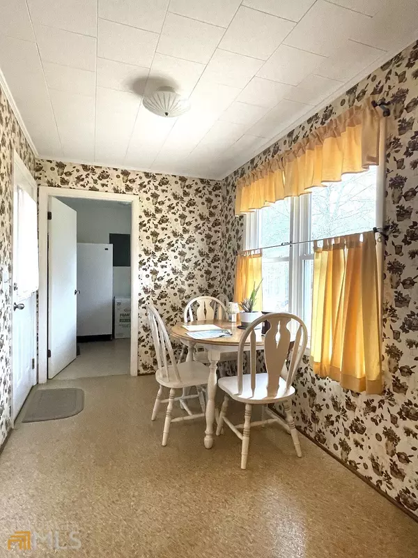 Elberton, GA 30635,518 Rhodes DR