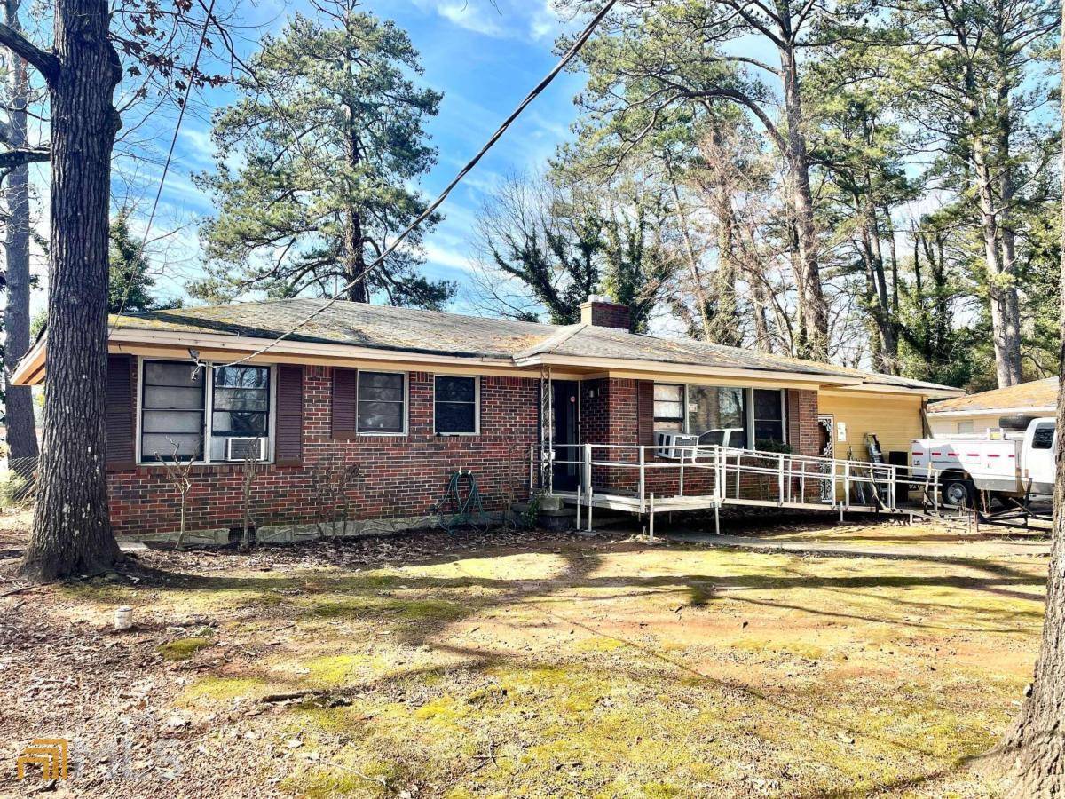 1391 Ruth PL, Decatur, GA 30035