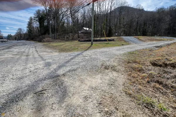 Rabun Gap, GA 30568,3901 Hwy 441 N