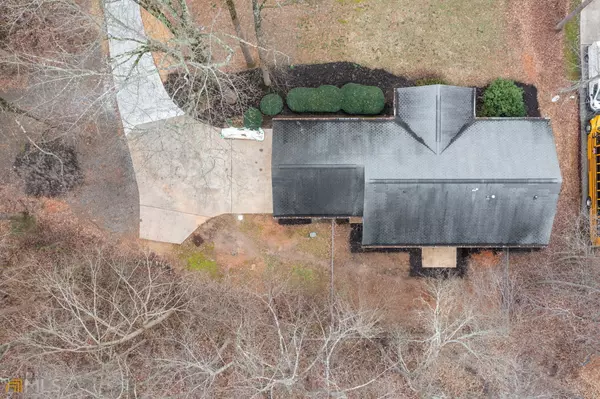 Canton, GA 30115,206 Eagles Nest DR