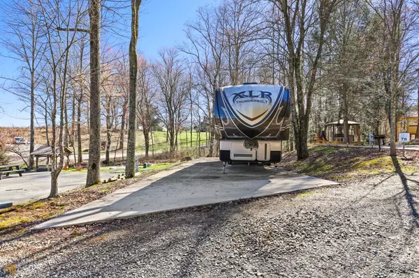 Morganton, GA 30560,77 Mountain Meadows End