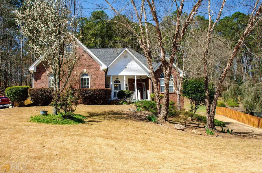 6025 Cedar Lake, Loganville, GA 30052