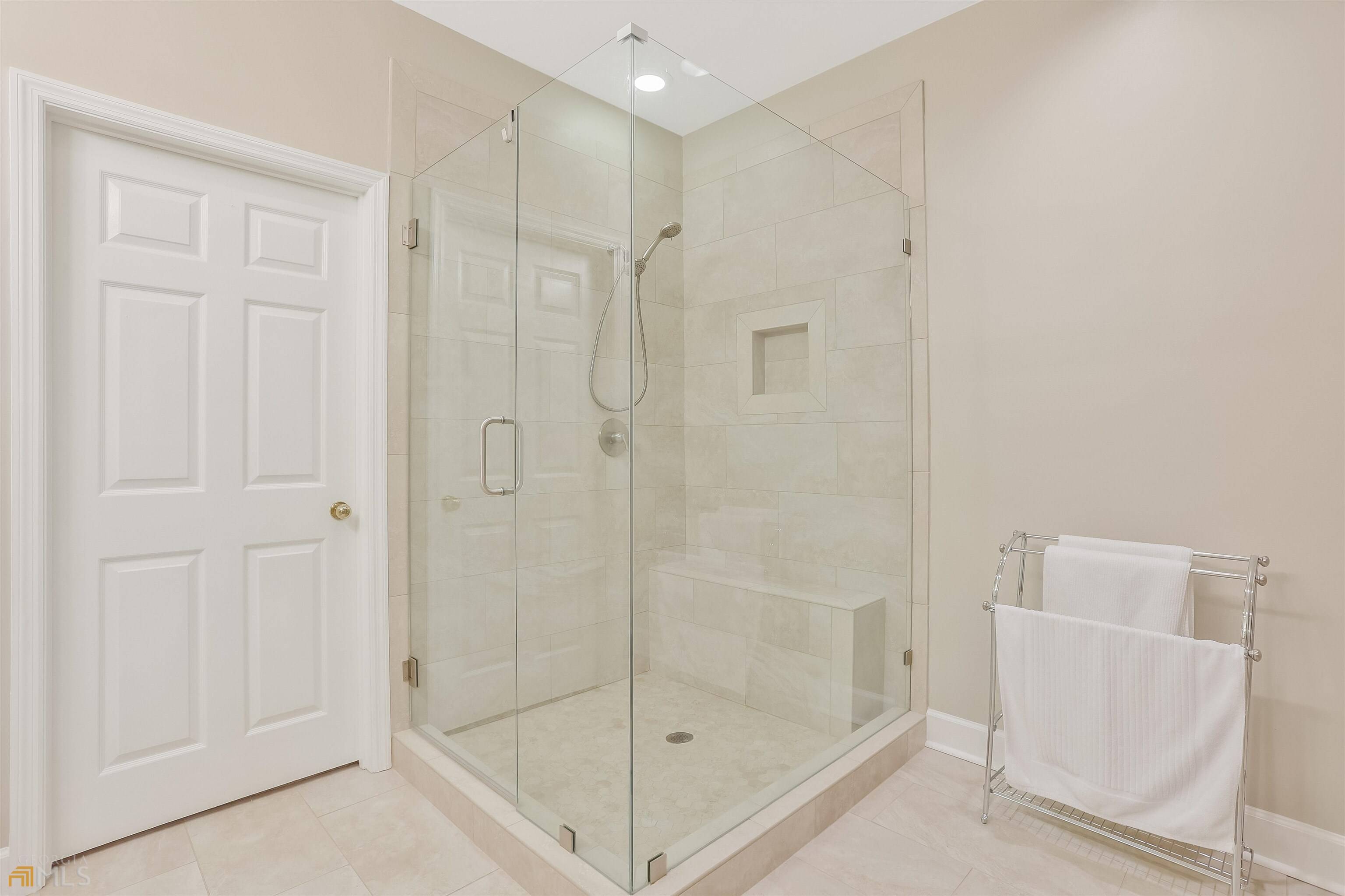 Dunwoody, GA 30338,5315 Brooke Ridge DR