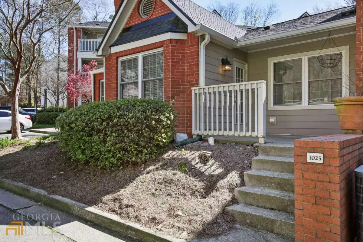 Atlanta, GA 30342,1025 Chastain Park CT NE