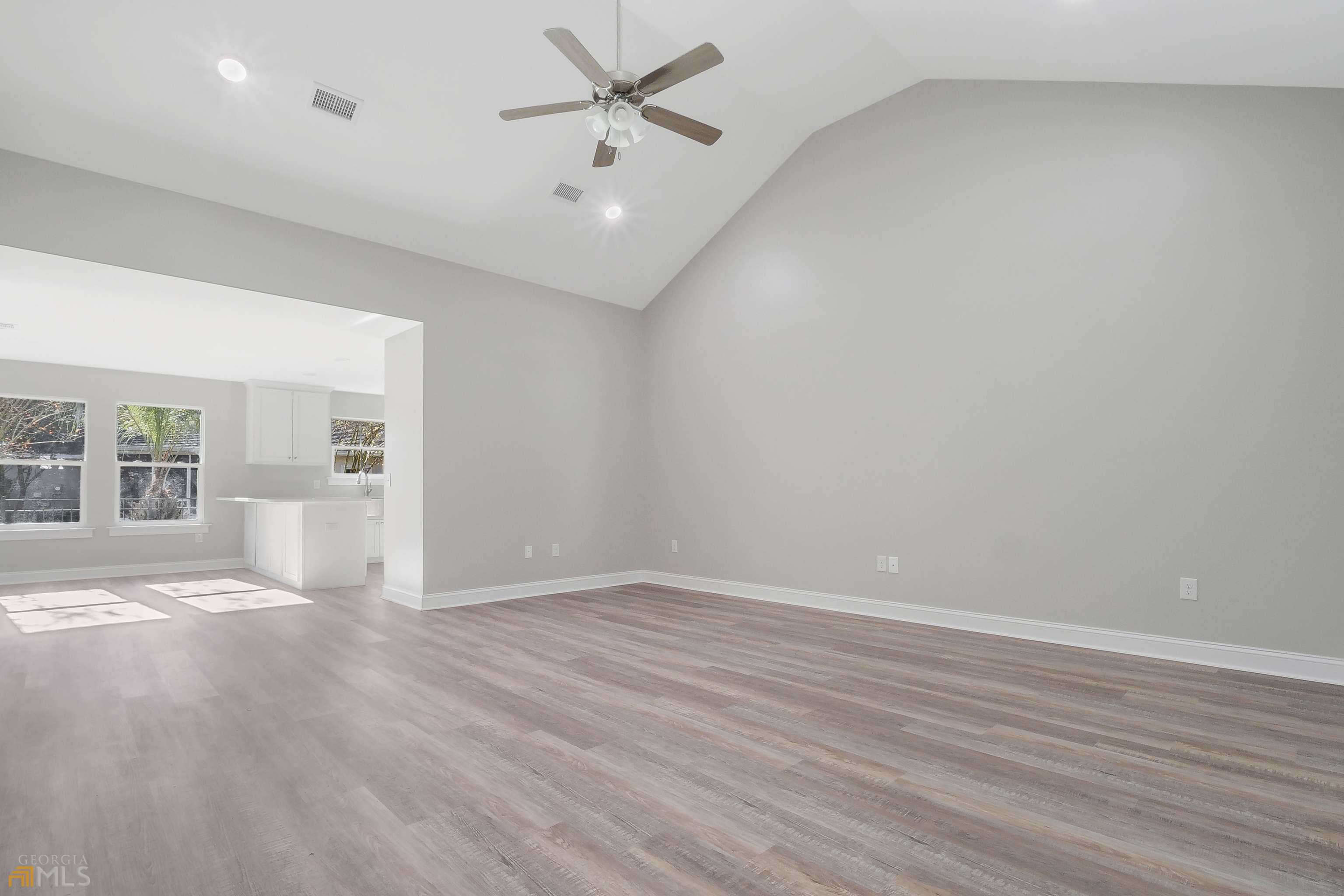 Jesup, GA 31546,144 Hannah DR
