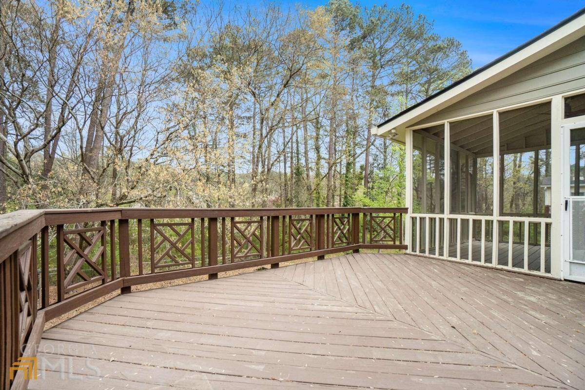 Dunwoody, GA 30338,1960 Huntington Hall CT