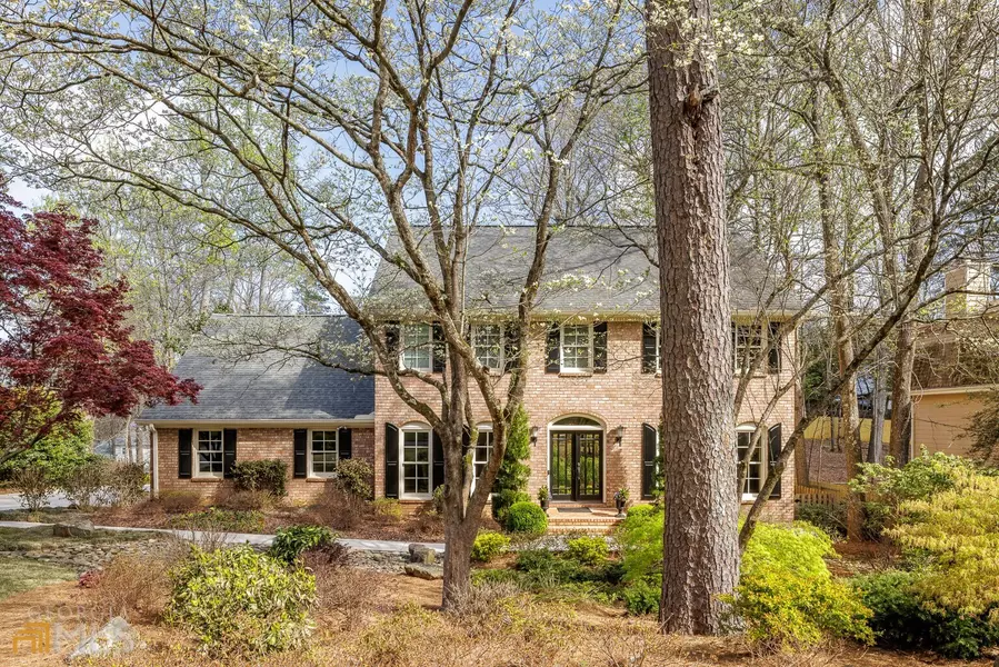 140 Old College, Sandy Springs, GA 30328