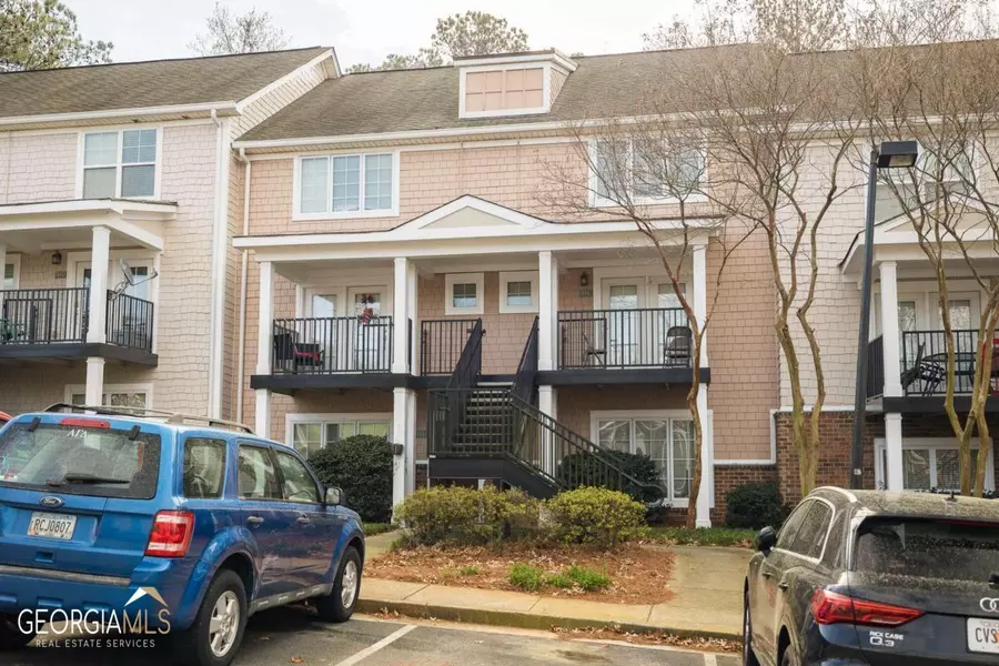 1035 S Barnett Shoals, Athens, GA 30605