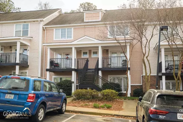 1035 S Barnett Shoals, Athens, GA 30605