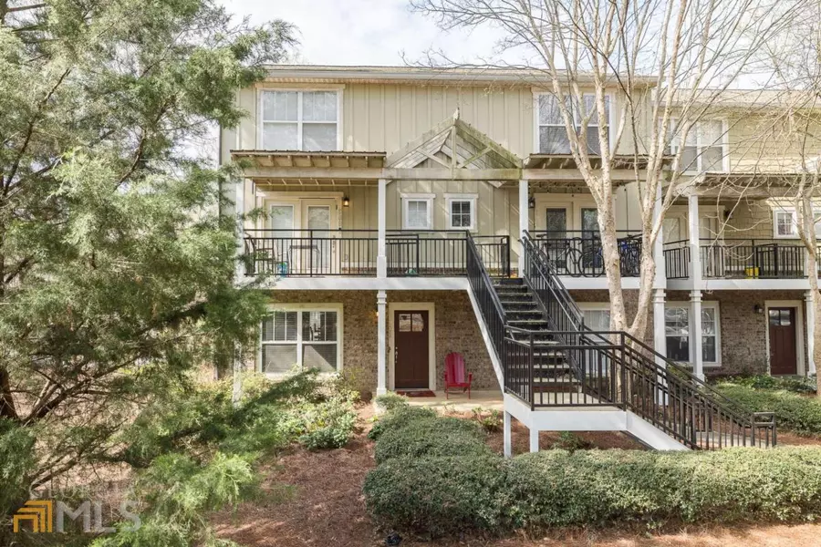 490 Barnett Shoals, Athens, GA 30605