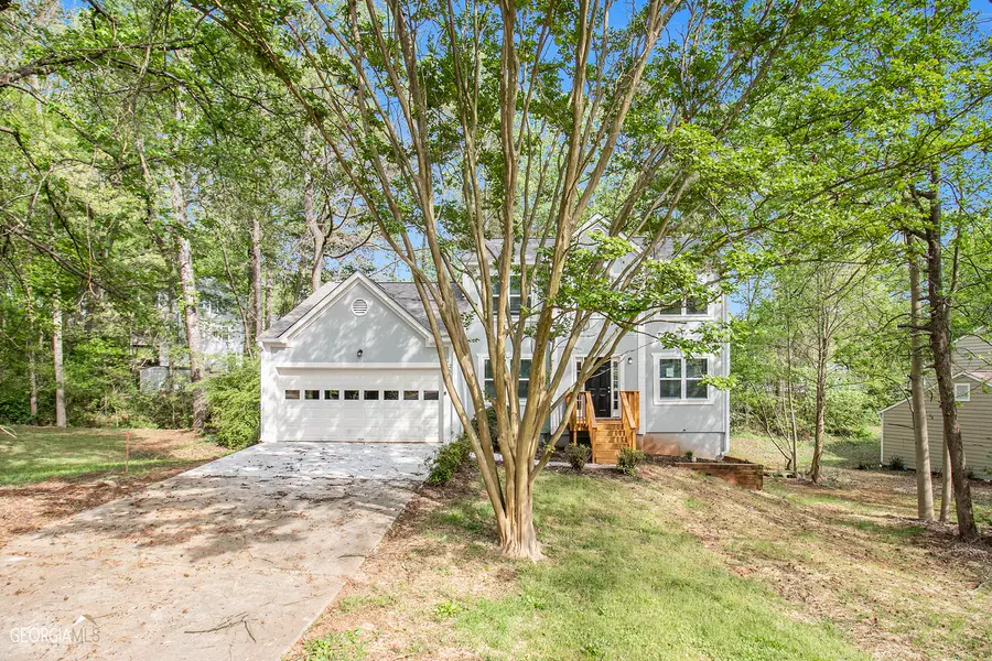 2562 Rainover, Decatur, GA 30034