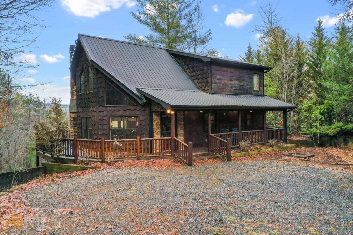 201 Dana RD, Mineral Bluff, GA 30559