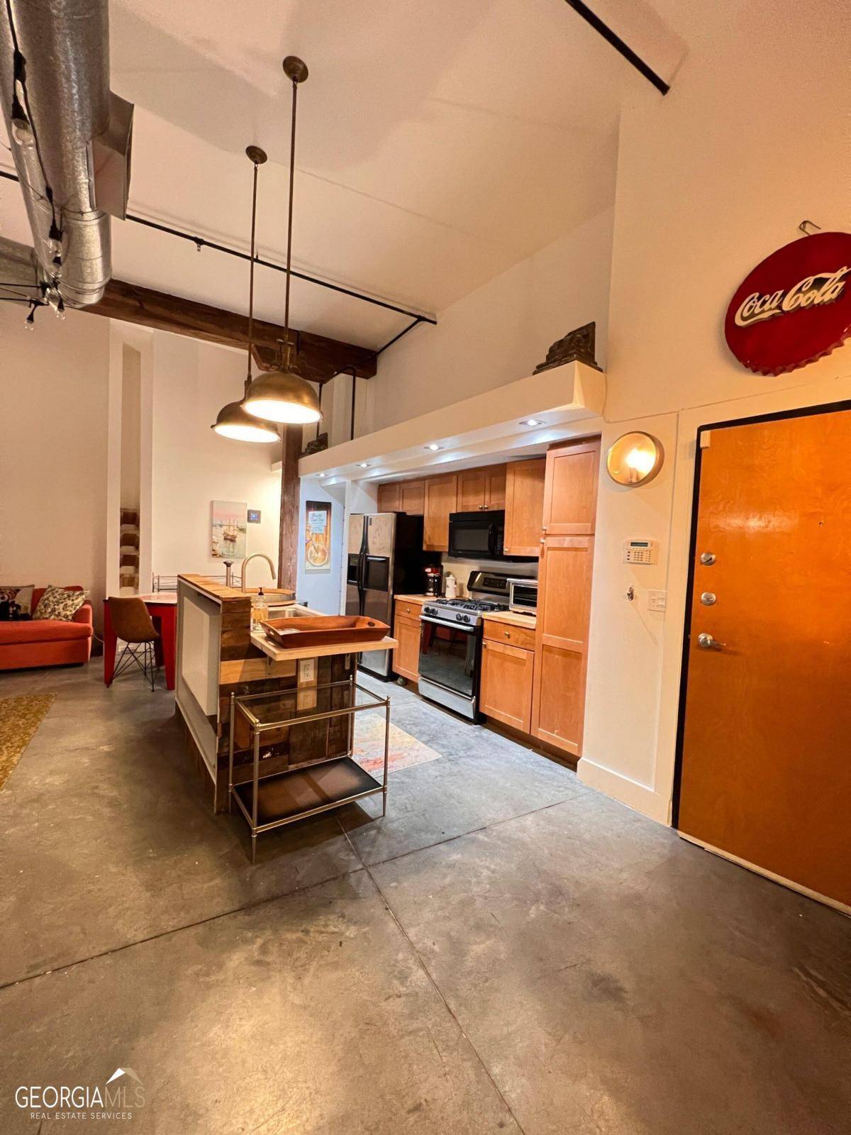 Atlanta, GA 30313,350 Peters ST SW #2