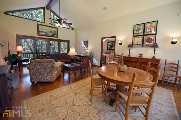 Mineral Bluff, GA 30559,115 New River EST
