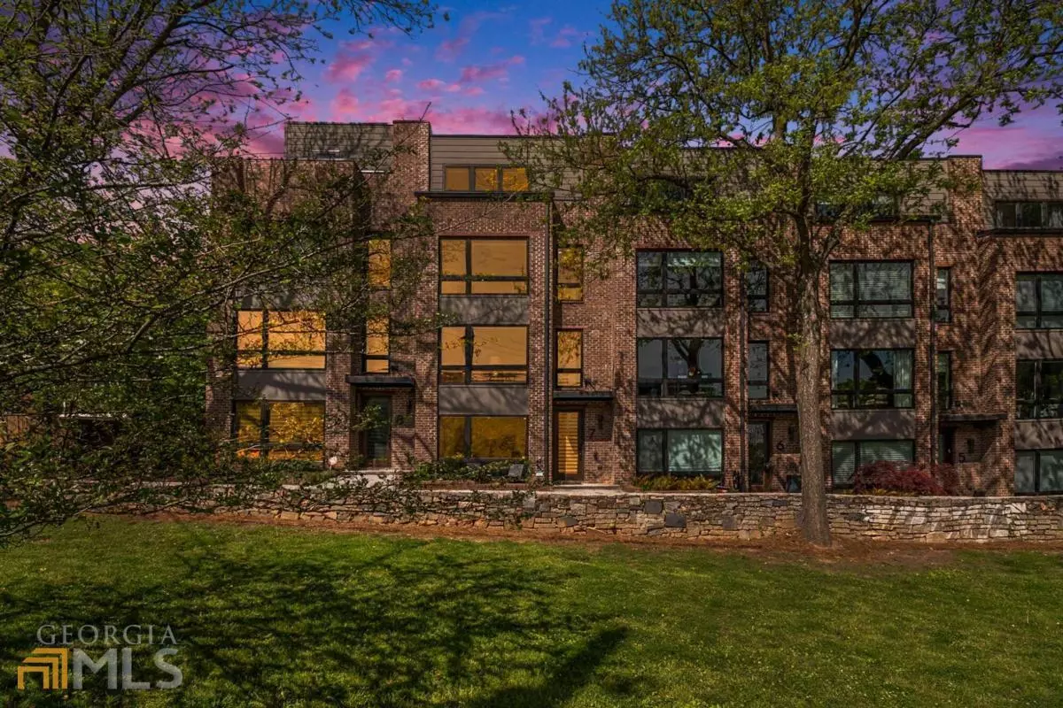 Atlanta, GA 30312,627 Irwin ST NE #7
