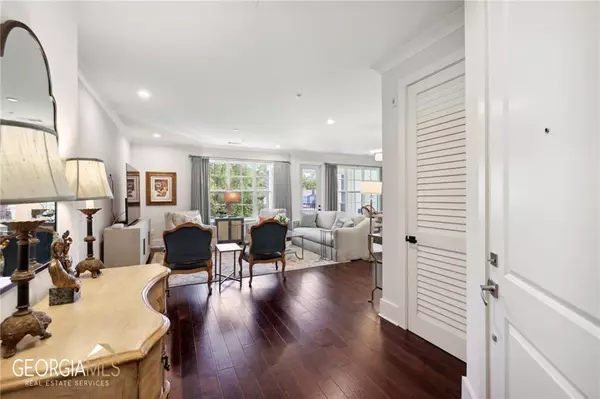 Sandy Springs, GA 30328,6890 Peachtree Dunwoody RD #305