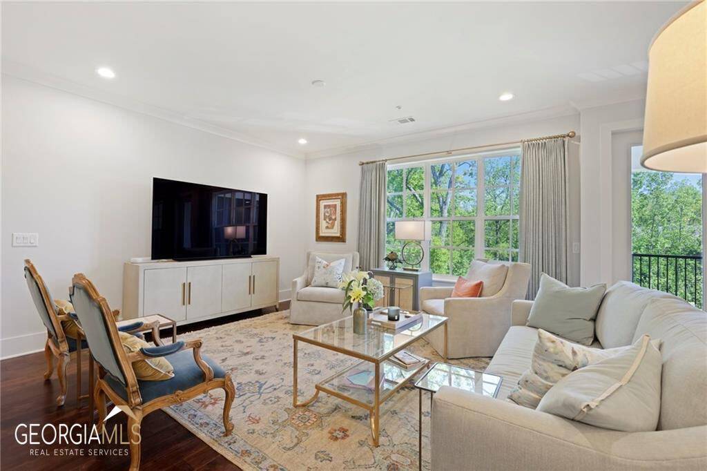 Sandy Springs, GA 30328,6890 Peachtree Dunwoody RD #305