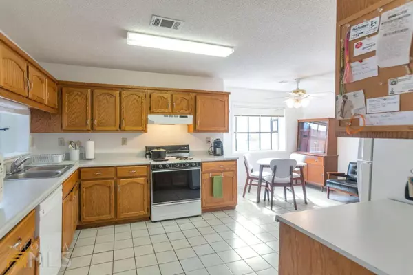 Conyers, GA 30013,3221 Salem Cove WAY SE