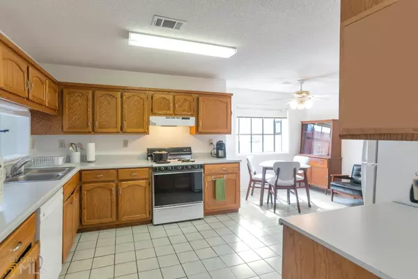Conyers, GA 30013,3221 Salem Cove WAY SE
