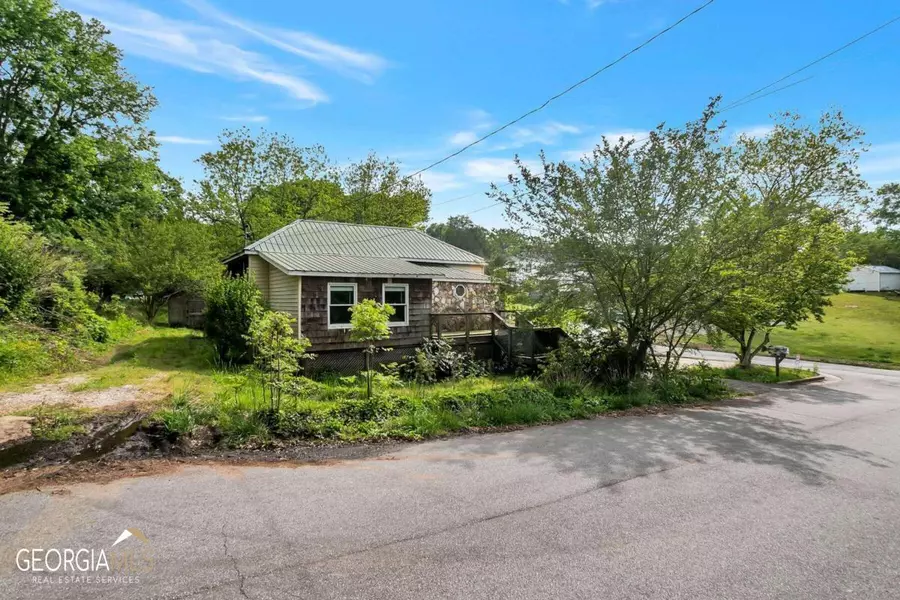 1585 Church ST NE, Conyers, GA 30012