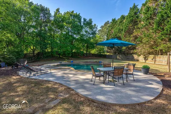 Suwanee, GA 30024,836 Lakeglen DR