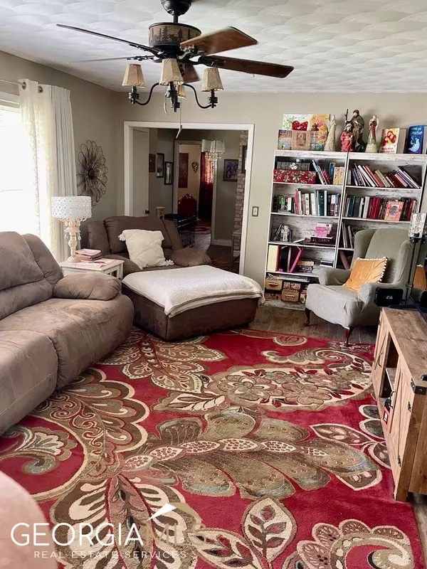 Hazlehurst, GA 31539,396 Douglas HWY