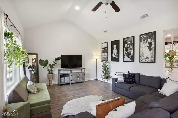 Ludowici, GA 31316,1891 Buster Phillips RD SE