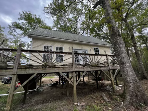 5214 Coleman Bridge SPUR, Cobbtown, GA 30420