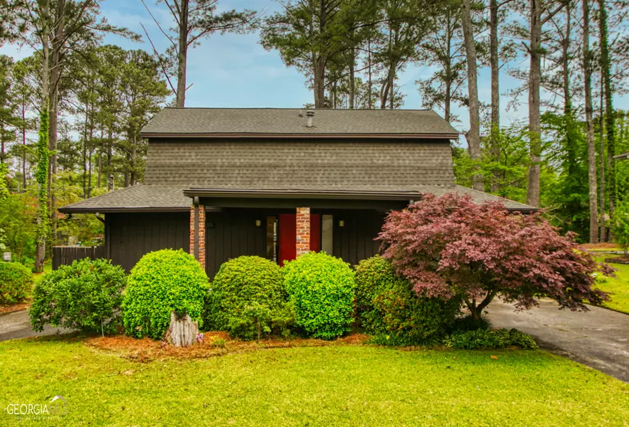 3215 Redona, College Park, GA 30349