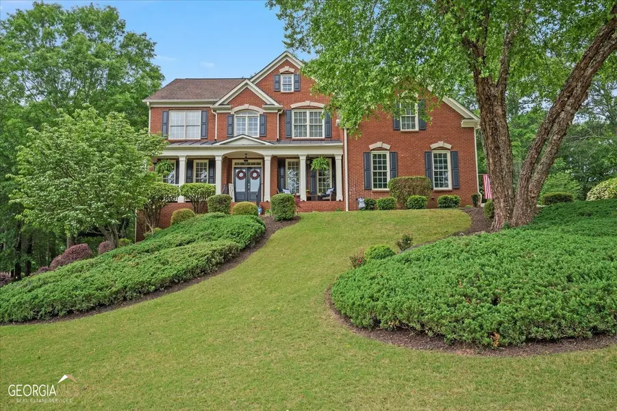 915 Misty Wood LN, Suwanee, GA 30024