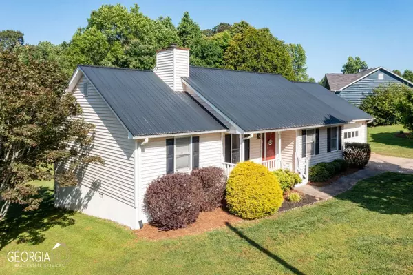 5207 Woodgreen TRL, Flowery Branch, GA 30542