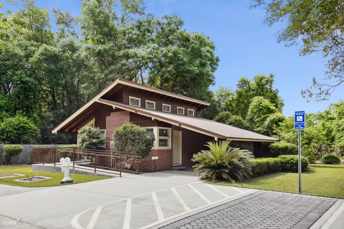 Hinesville, GA 31313,110 N Commerce ST