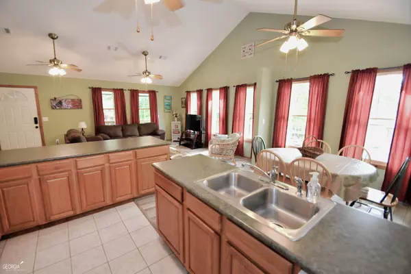 Eatonton, GA 31024,164 South Steel Bridge RD #D