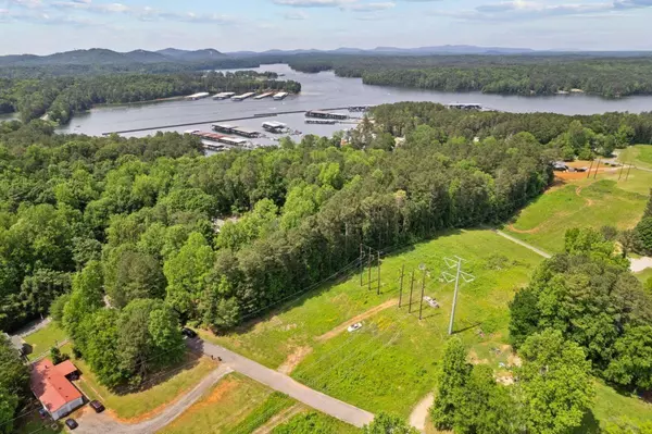Acworth, GA 30102,5158 W Holiday CT SE
